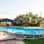 Makedonia Aparthotel 4*