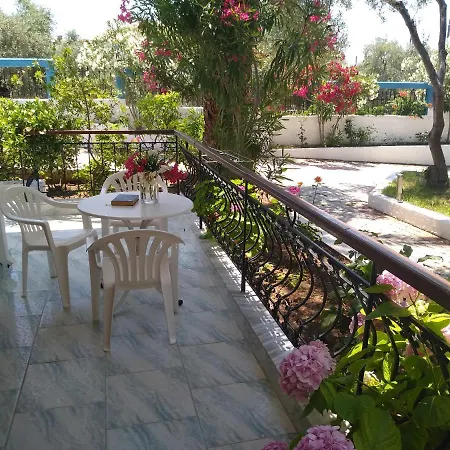 Makedonia Aparthotel 4*